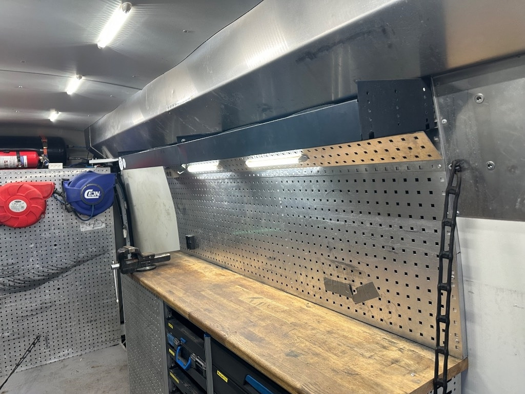 Fourgon utilitaire Renault Master Huoltoauto: photos 11