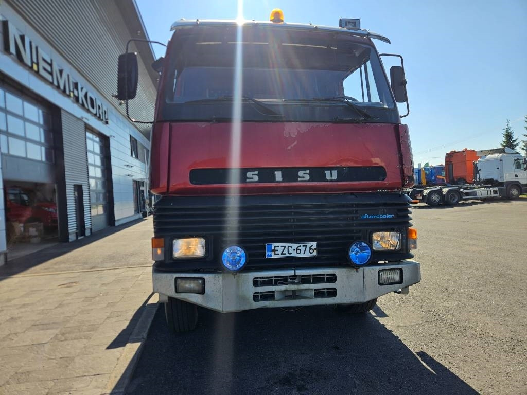 Sisu SM300 8X2  - Camion grumier: photos 2 Sisu SM300 8X2  - Camion grumier: photos 2