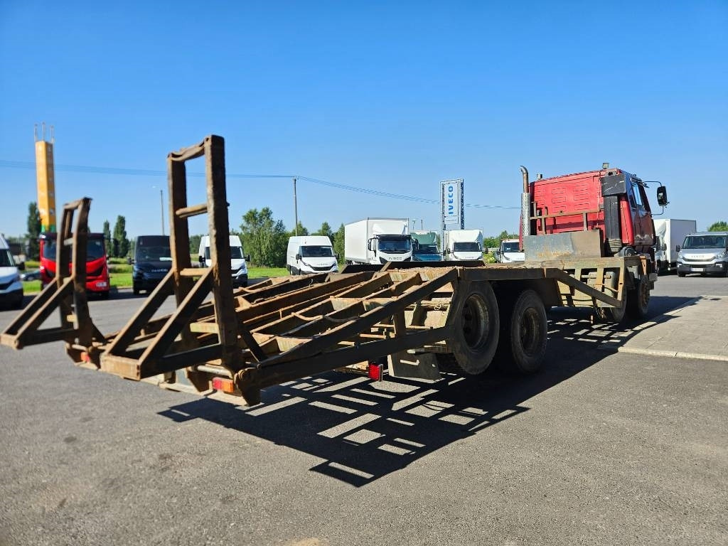 Sisu SM300 8X2  - Camion grumier: photos 5 Sisu SM300 8X2  - Camion grumier: photos 5