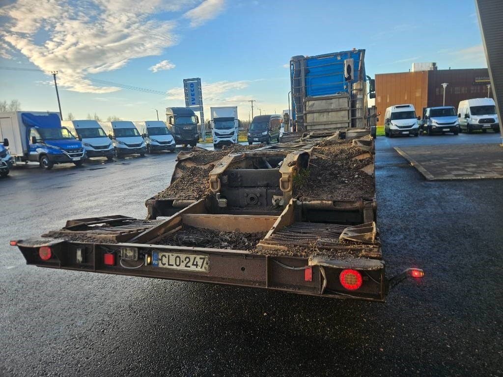 Volvo FH12 8x4 - Camion grumier: photos 4 Volvo FH12 8x4 - Camion grumier: photos 4