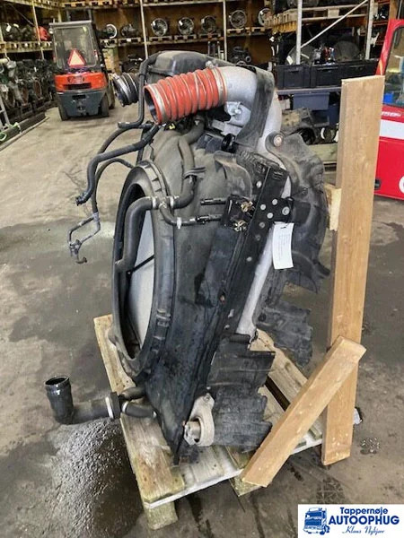 DAF Køler pakke – DAF 2204691 – DAF 2125896 – DAF 2015914 - Intercooler pour Camion: photos 2 DAF Køler pakke – DAF 2204691 – DAF 2125896 – DAF 2015914 - Intercooler pour Camion: photos 2