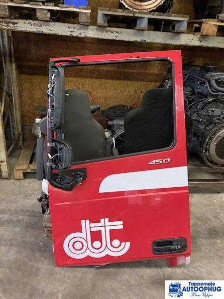 DAF LH Door – DAF 1881862 - Carrosserie et extérieur pour Camion: photos 1 DAF LH Door – DAF 1881862 - Carrosserie et extérieur pour Camion: photos 1