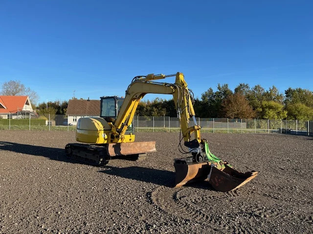 KOMATSU PC80MR - Pelle sur chenille: photos 2 KOMATSU PC80MR - Pelle sur chenille: photos 2