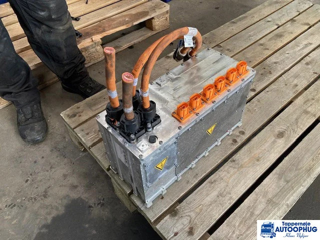 MAN 83.21101-6013 – High voltage distribution box 12C/18C - Système électrique pour Camion: photos 1 MAN 83.21101-6013 – High voltage distribution box 12C/18C - Système électrique pour Camion: photos 1