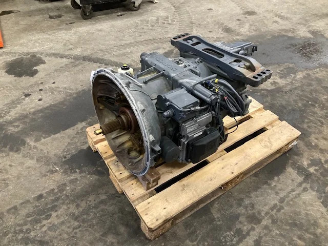 Scania GR875 TMS2 – Scania 2475797 - Boîte de vitesse et pièces pour Camion: photos 1 Scania GR875 TMS2 – Scania 2475797 - Boîte de vitesse et pièces pour Camion: photos 1