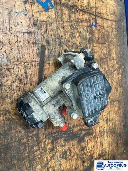 Scania Trailer control module – Scania 2199282 - Système électrique pour Camion: photos 1 Scania Trailer control module – Scania 2199282 - Système électrique pour Camion: photos 1