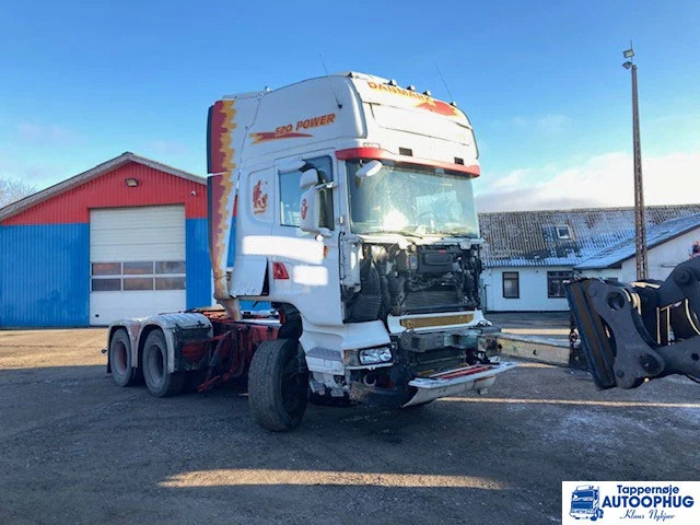 Scania R520 6X2 ONLY FOR PARTS - Tracteur routier: photos 1 Scania R520 6X2 ONLY FOR PARTS - Tracteur routier: photos 1