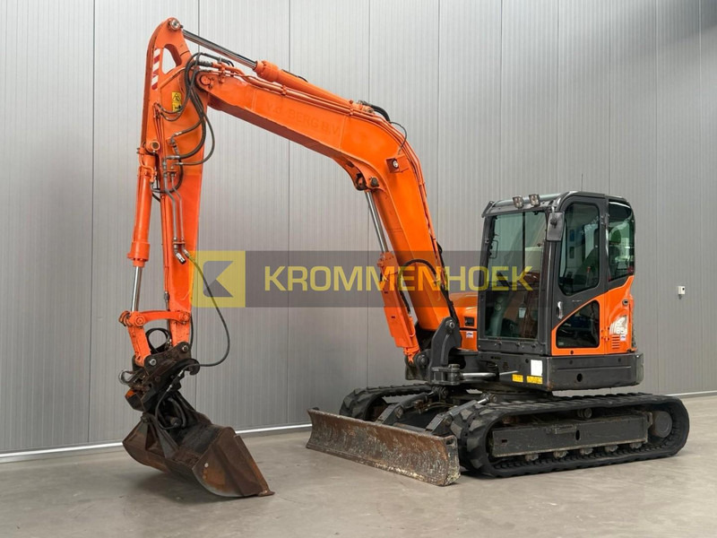 Doosan DX 85R-3 - Mini pelle: photos 2 Doosan DX 85R-3 - Mini pelle: photos 2