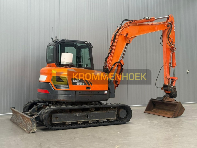 Doosan DX 85R-3 - Mini pelle: photos 4 Doosan DX 85R-3 - Mini pelle: photos 4