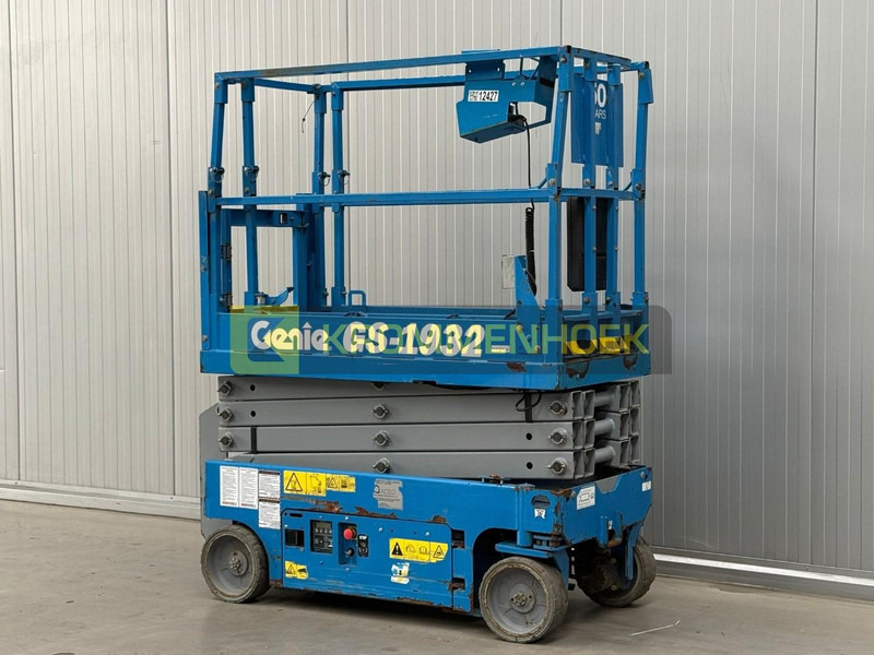 Nacelle ciseaux Genie GS 1932: photos 9 Nacelle ciseaux Genie GS 1932: photos 9