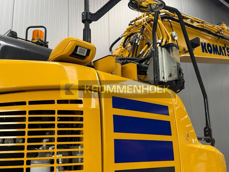 Pelle sur chenille Komatsu PC 138 US-11 Rototilt: photos 13