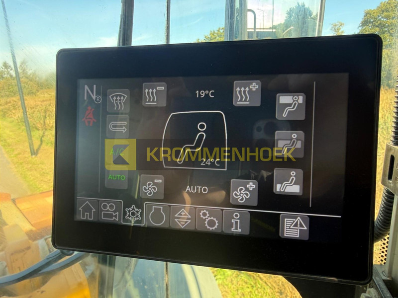 Chargeuse sur pneus Liebherr L 586 Xpower: photos 14