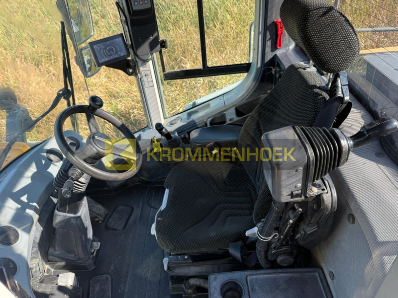 Chargeuse sur pneus Liebherr L 586 Xpower: photos 10