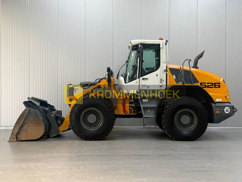 Liebherr L526 - Chargeuse sur pneus: photos 1 Liebherr L526 - Chargeuse sur pneus: photos 1