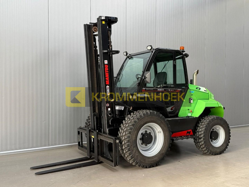 Manitou M30-4 - Chariot tout terrain: photos 2 Manitou M30-4 - Chariot tout terrain: photos 2