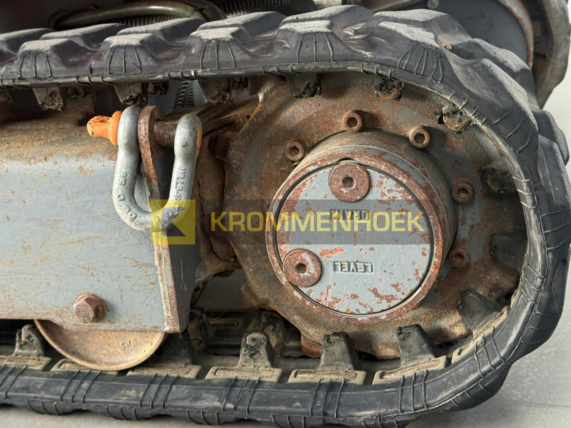 Mini pelle Takeuchi TB 210 R: photos 13