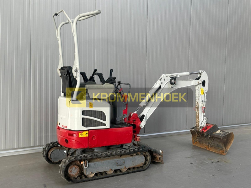 Takeuchi TB 210 R - Mini pelle: photos 4 Takeuchi TB 210 R - Mini pelle: photos 4
