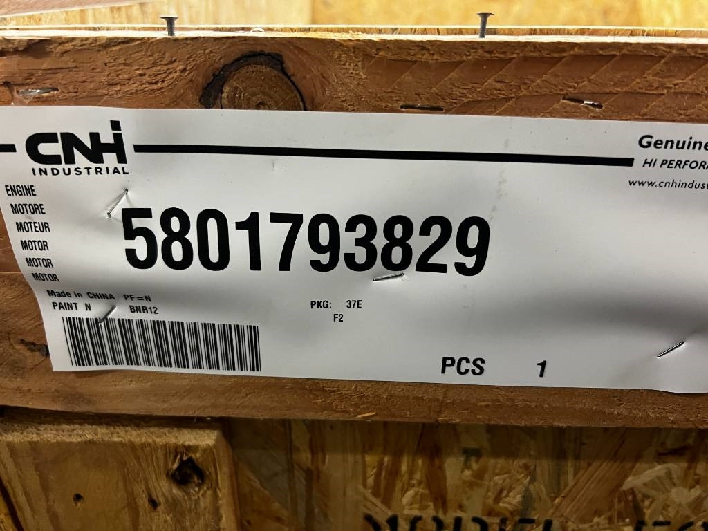 CNH Engine - CNH - F2CFE613G - Moteur pour Machine agricole: photos 3 CNH Engine - CNH - F2CFE613G - Moteur pour Machine agricole: photos 3