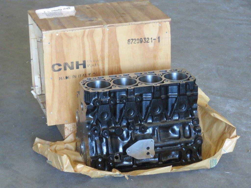 CNH Engine - T3000 / TCE - Yanmar - Moteur pour Machine agricole: photos 1 CNH Engine - T3000 / TCE - Yanmar - Moteur pour Machine agricole: photos 1