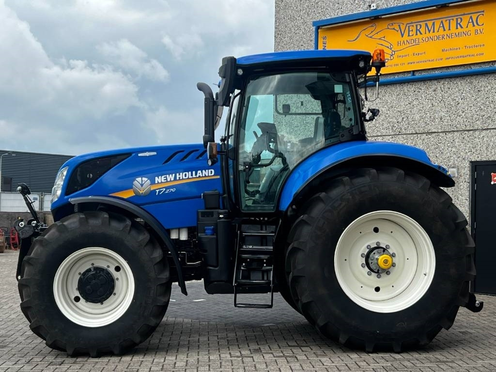 New Holland T7.270 Auto Command - Tracteur agricole: photos 2 New Holland T7.270 Auto Command - Tracteur agricole: photos 2