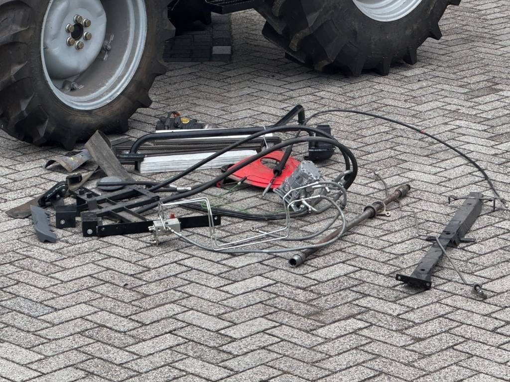 Same (Argon) / SDF Parts!! - Tracteur agricole: photos 4 Same (Argon) / SDF Parts!! - Tracteur agricole: photos 4