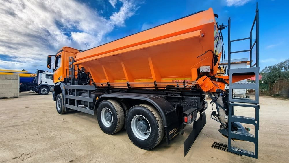 Mercedes-Benz AROCS 3333 6x6 - Camion: photos 4 Mercedes-Benz AROCS 3333 6x6 - Camion: photos 4