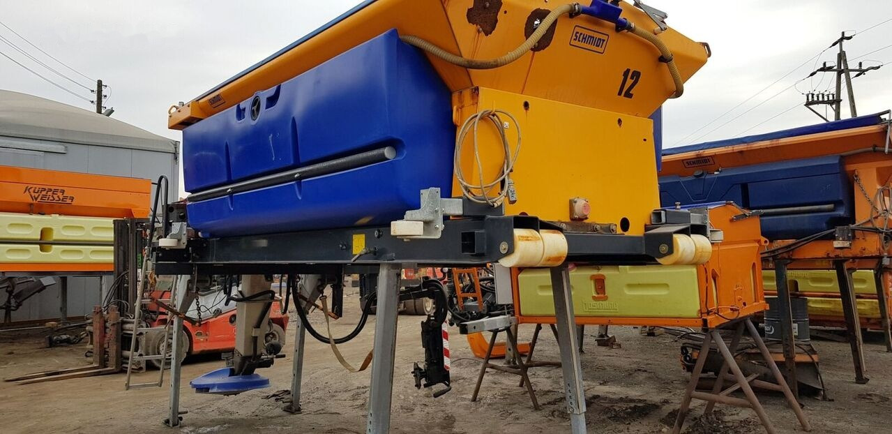 Epandeur de sable pour Véhicule de voirie/ Spécial Schmidt Solarko piaskarka SCHMIDT STRATOS 5m3: photos 6