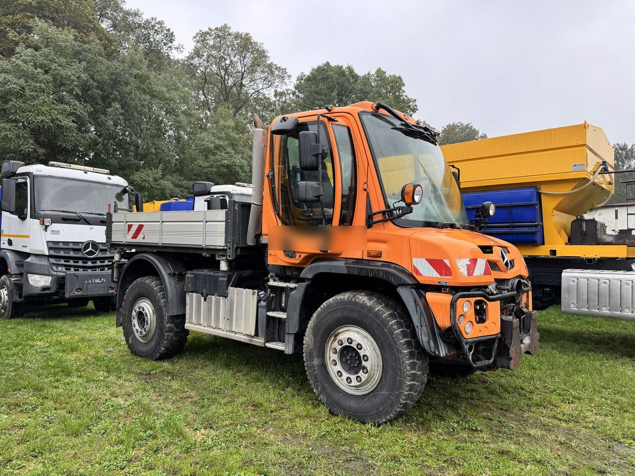 Véhicule de voirie/ Spécial Mercedes-Benz Unimog U527: photos 8
