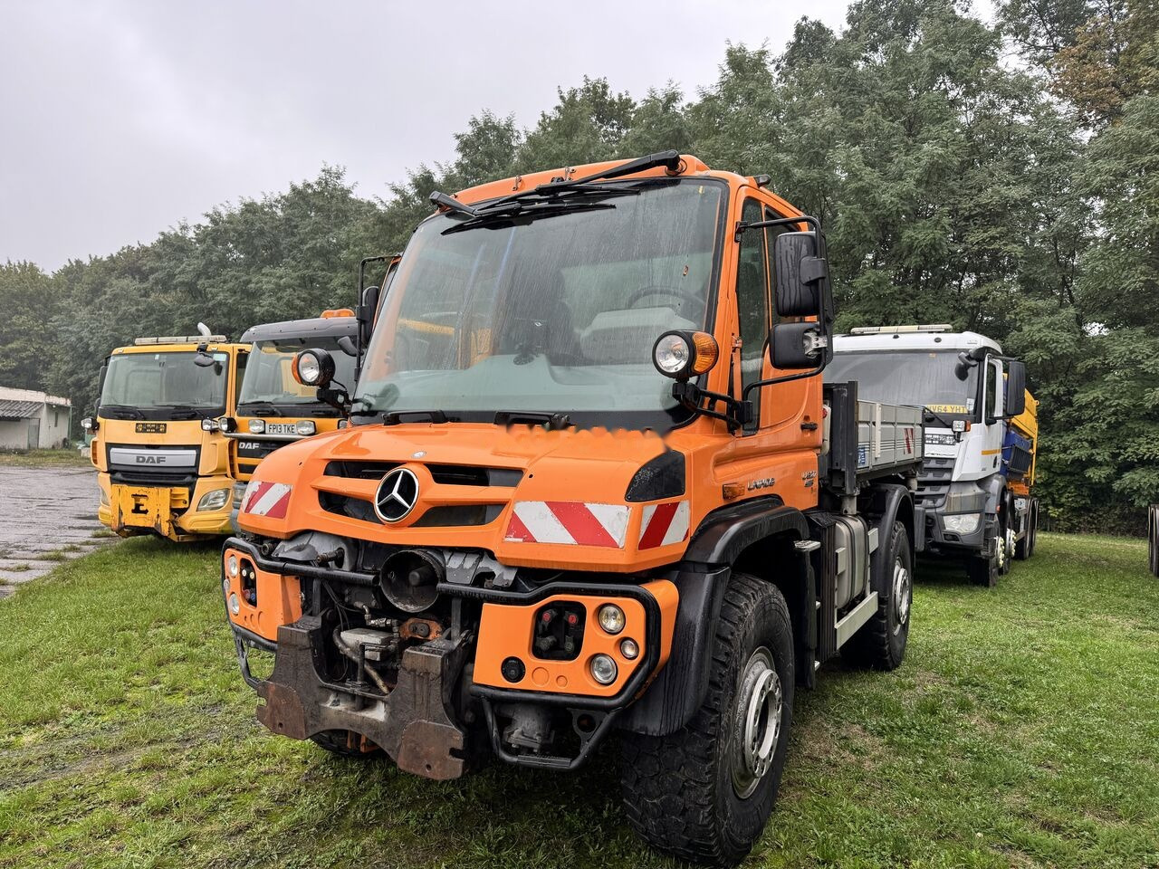 Véhicule de voirie/ Spécial Mercedes-Benz Unimog U527: photos 9
