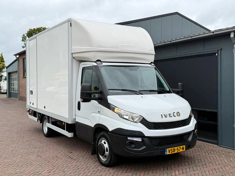 Iveco Daily 35C17 Automaat Cam Dhol. laadk Trekha. 3 zits Airco Navi - Fourgon grand volume: photos 1 Iveco Daily 35C17 Automaat Cam Dhol. laadk Trekha. 3 zits Airco Navi - Fourgon grand volume: photos 1