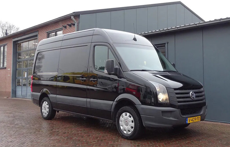 Volkswagen Crafter 2.0TDI 80KW L2H2 AIRCO Navigatie mooie bus - Fourgonnette: photos 1 Volkswagen Crafter 2.0TDI 80KW L2H2 AIRCO Navigatie mooie bus - Fourgonnette: photos 1