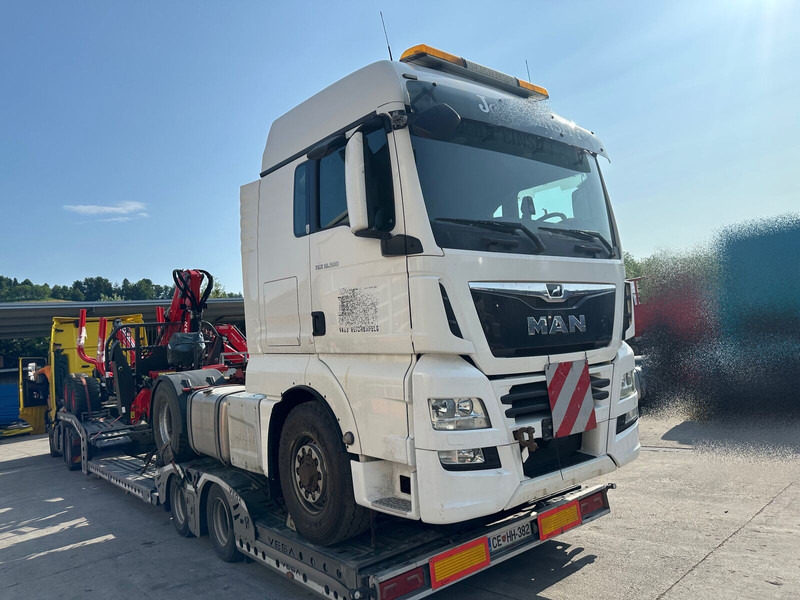 MAN TGX 18.500 4X4 Hydrodrive OKVARA MOTORJA - Tracteur routier: photos 1 MAN TGX 18.500 4X4 Hydrodrive OKVARA MOTORJA - Tracteur routier: photos 1