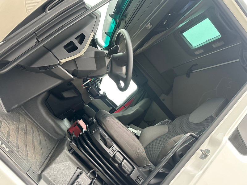 MAN TGX 18.510 - Tracteur routier: photos 5 MAN TGX 18.510 - Tracteur routier: photos 5