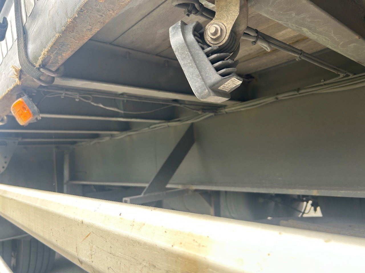 Floor Cityoplegger met Kooiaap - Semi-remorque rideaux coulissants: photos 3 Floor Cityoplegger met Kooiaap - Semi-remorque rideaux coulissants: photos 3