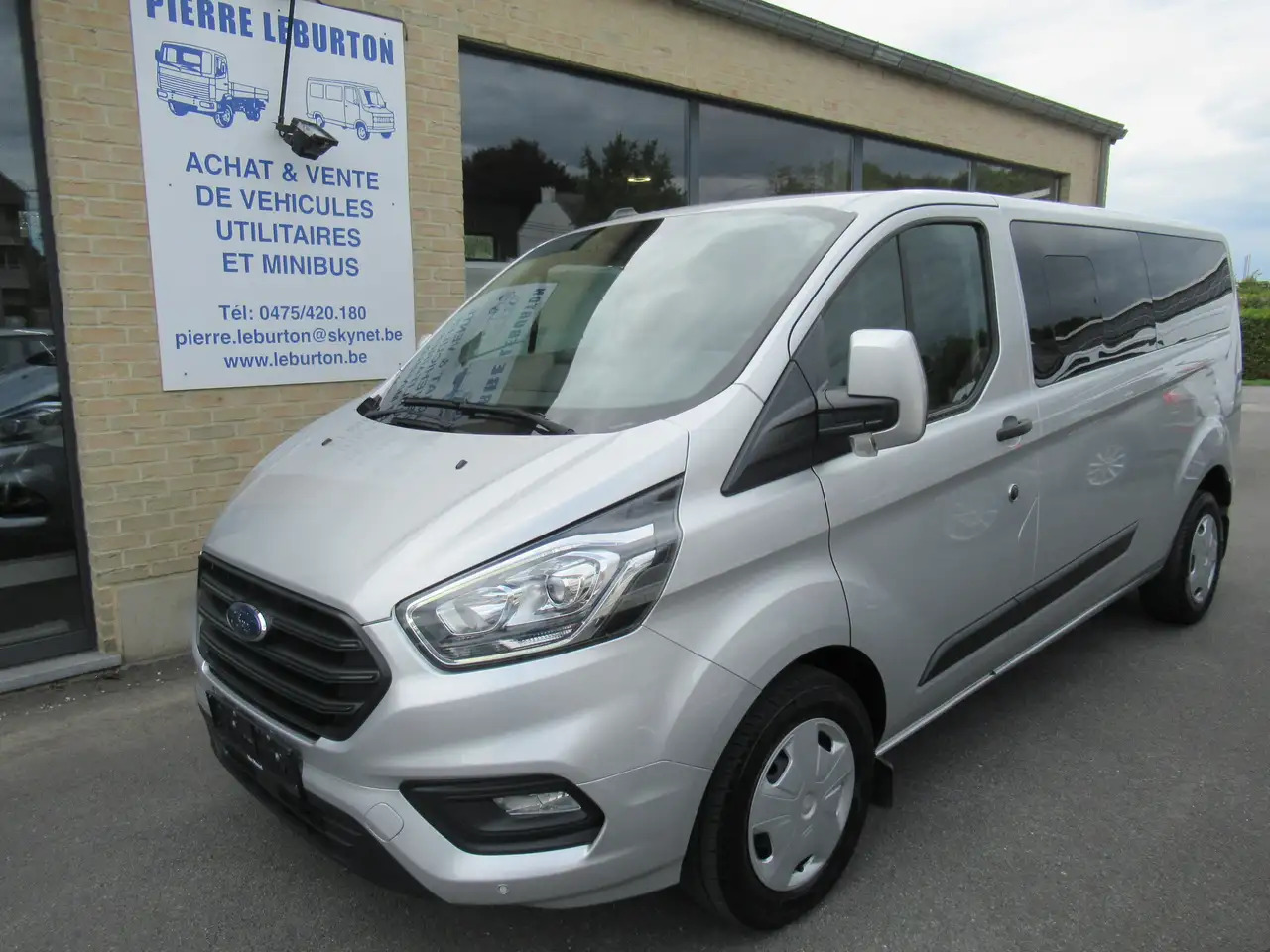 Ford Transit Custom 2.0 TDCi L2H1 Ambiente 23900€+TVA/BTW - Transport de personnes: photos 1 Ford Transit Custom 2.0 TDCi L2H1 Ambiente 23900€+TVA/BTW - Transport de personnes: photos 1