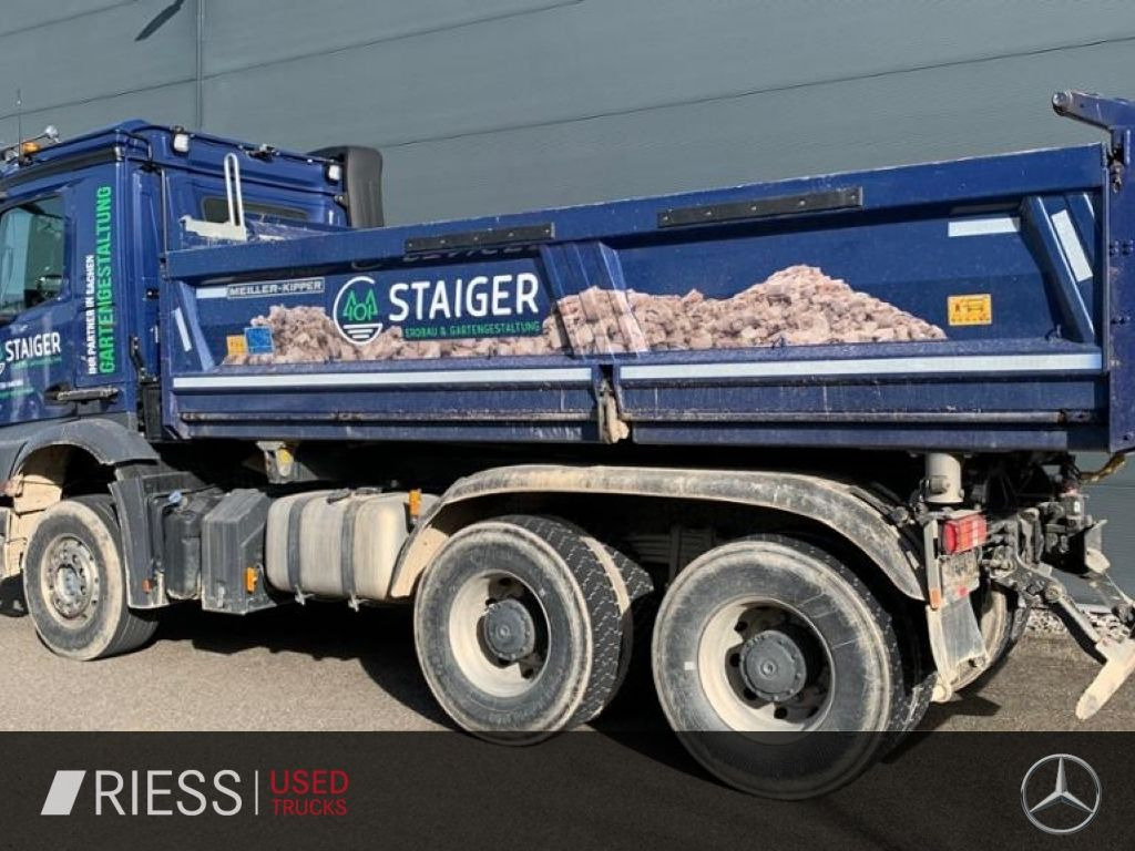 Mercedes-Benz Arocs AHK AUT Kam. KlimaA LM Massage Navi - Camion benne: photos 2 Mercedes-Benz Arocs AHK AUT Kam. KlimaA LM Massage Navi - Camion benne: photos 2