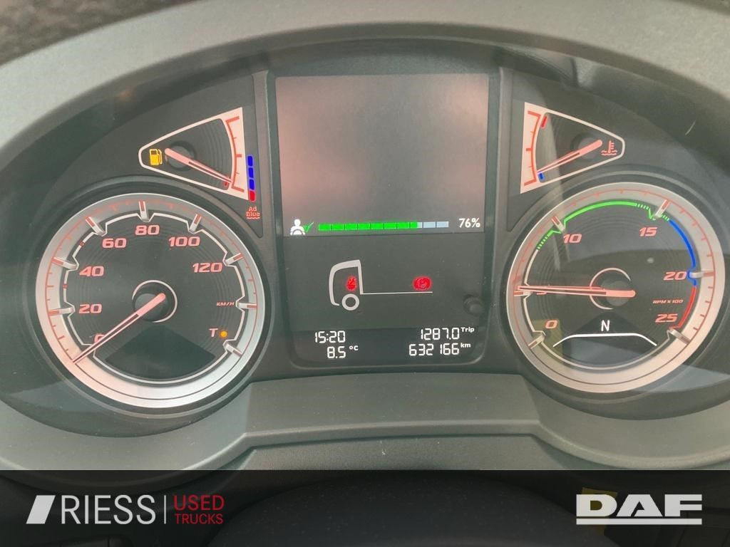 Tracteur routier DAF XF 480 FT Super Space Cab Intarder / Nebenantrie DAF XF 480 FT Super Space Cab Intarder / Nebenantrie: photos 15 Tracteur routier DAF XF 480 FT Super Space Cab Intarder / Nebenantrie DAF XF 480 FT Super Space Cab Intarder / Nebenantrie: photos 15