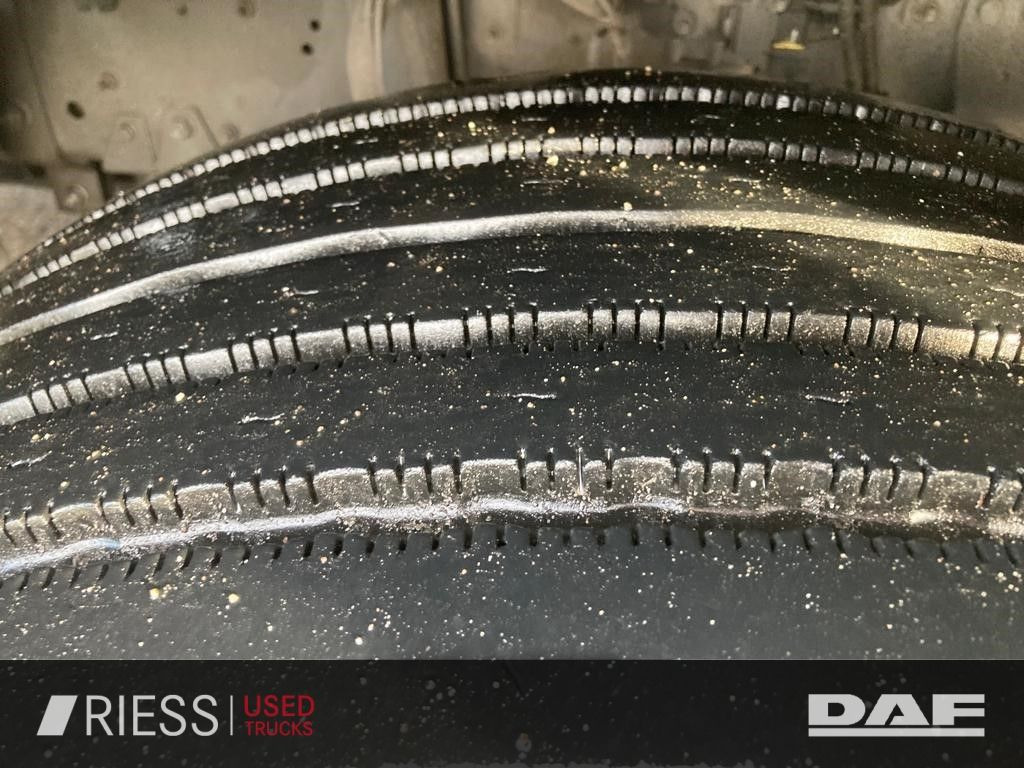 Tracteur routier DAF XF 480 FT Super Space Cab Intarder / Nebenantrie DAF XF 480 FT Super Space Cab Intarder / Nebenantrie: photos 8 Tracteur routier DAF XF 480 FT Super Space Cab Intarder / Nebenantrie DAF XF 480 FT Super Space Cab Intarder / Nebenantrie: photos 8