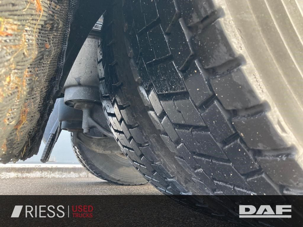 Tracteur routier DAF XF 480 FT Super Space Cab Intarder / Nebenantrie DAF XF 480 FT Super Space Cab Intarder / Nebenantrie: photos 9 Tracteur routier DAF XF 480 FT Super Space Cab Intarder / Nebenantrie DAF XF 480 FT Super Space Cab Intarder / Nebenantrie: photos 9