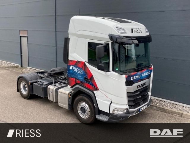DAF XF 530 FT PXP Alcoa LED Intarder Hydraulik 4x4 - Tracteur routier: photos 4 DAF XF 530 FT PXP Alcoa LED Intarder Hydraulik 4x4 - Tracteur routier: photos 4