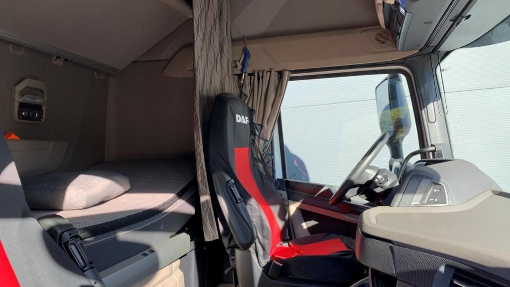 DAF XG 480 FT AUT LM SpurH SpurW - Tracteur routier: photos 1 DAF XG 480 FT AUT LM SpurH SpurW - Tracteur routier: photos 1