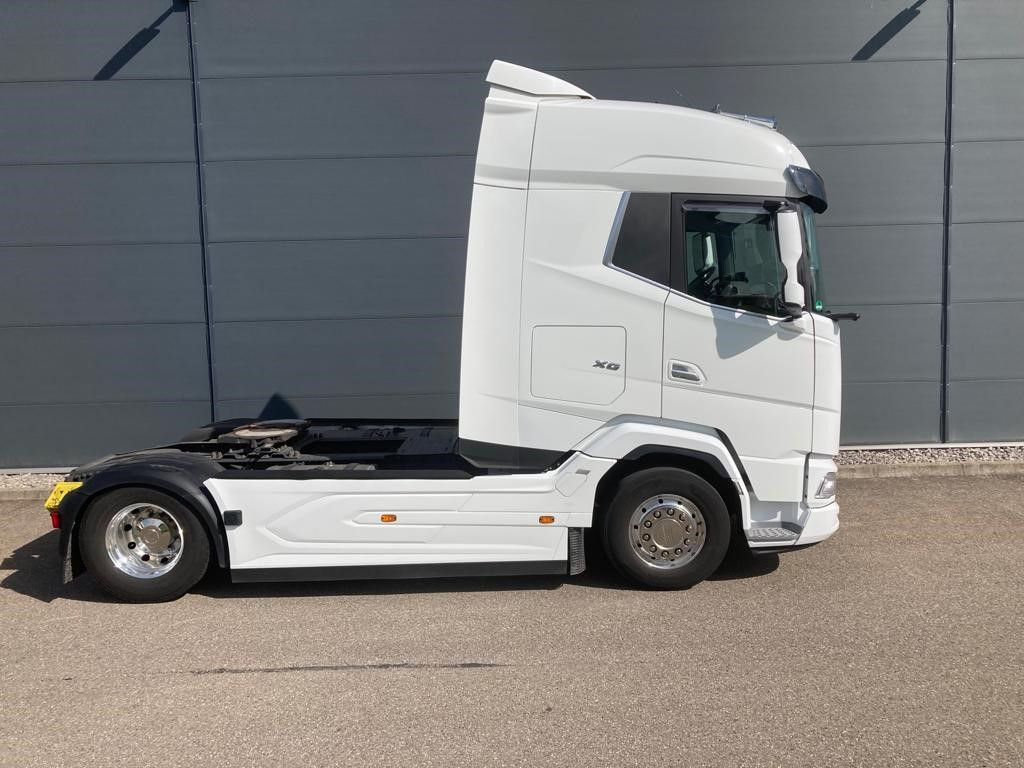 DAF XG 530 FT NGD Garantie bis 10.2025 DAF XG 530 FT NGD Alcoa Intarder Garantie bis 10.202 - Tracteur routier: photos 3 DAF XG 530 FT NGD Garantie bis 10.2025 DAF XG 530 FT NGD Alcoa Intarder Garantie bis 10.202 - Tracteur routier: photos 3