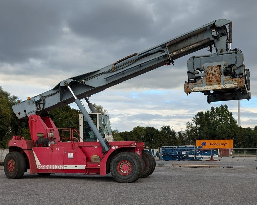 CVS Ferrari F377.5 PB  - Reach stacker: photos 2 CVS Ferrari F377.5 PB  - Reach stacker: photos 2