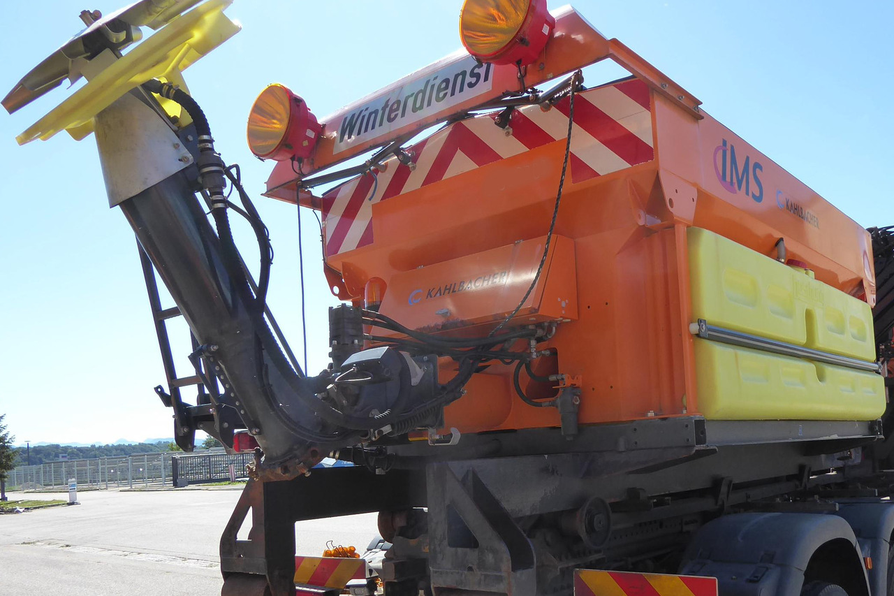 KÜPPER-WEISSER /GMEINER/BUCHER Feuchtsalzstreuer Salzstreuer Streuer auf Abrollgestell - Camion ampliroll: photos 2 KÜPPER-WEISSER /GMEINER/BUCHER Feuchtsalzstreuer Salzstreuer Streuer auf Abrollgestell - Camion ampliroll: photos 2