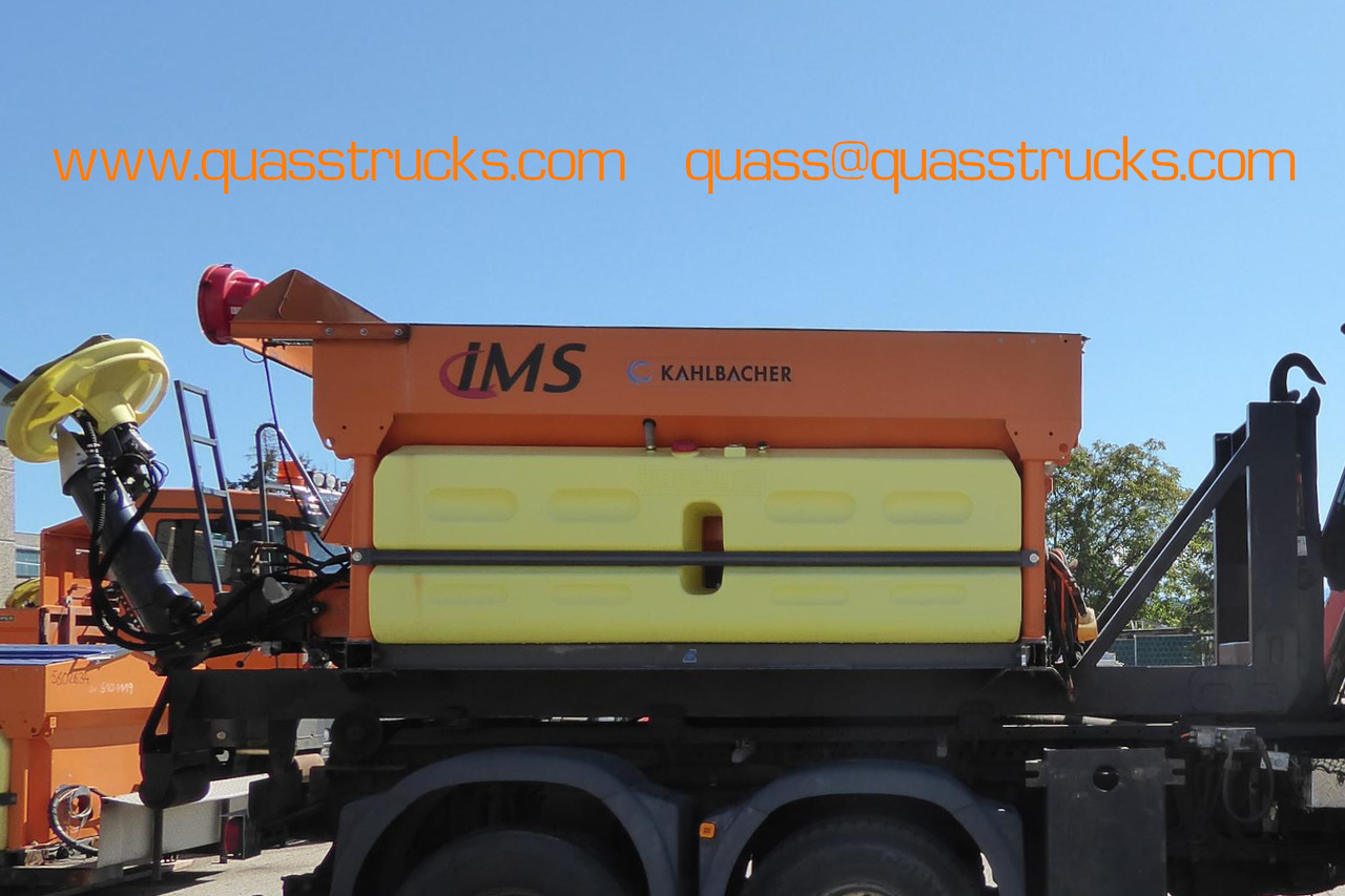 KÜPPER-WEISSSER/GMEINER/BUCHER Feuchtsalzstreuer Salzstreuer Streuer auf Abrollgestell - Epandeur de sable pour Camion ampliroll: photos 3 KÜPPER-WEISSSER/GMEINER/BUCHER Feuchtsalzstreuer Salzstreuer Streuer auf Abrollgestell - Epandeur de sable pour Camion ampliroll: photos 3