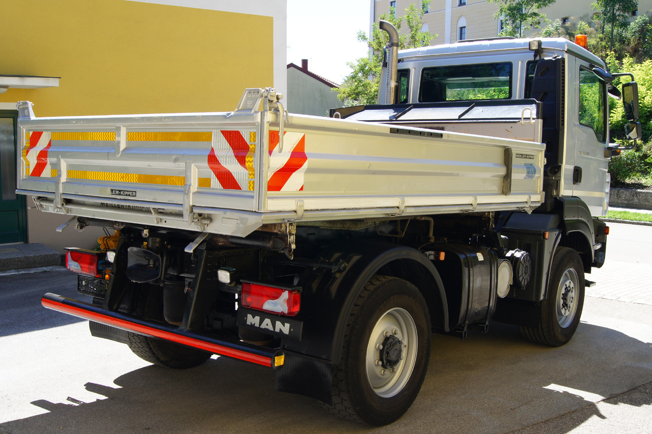 MAN TGM 13.290/4x4/TÜV/Euro 5/einzelbereift/Winterdienst/MEILLER - Engin de déneigement: photos 4 MAN TGM 13.290/4x4/TÜV/Euro 5/einzelbereift/Winterdienst/MEILLER - Engin de déneigement: photos 4