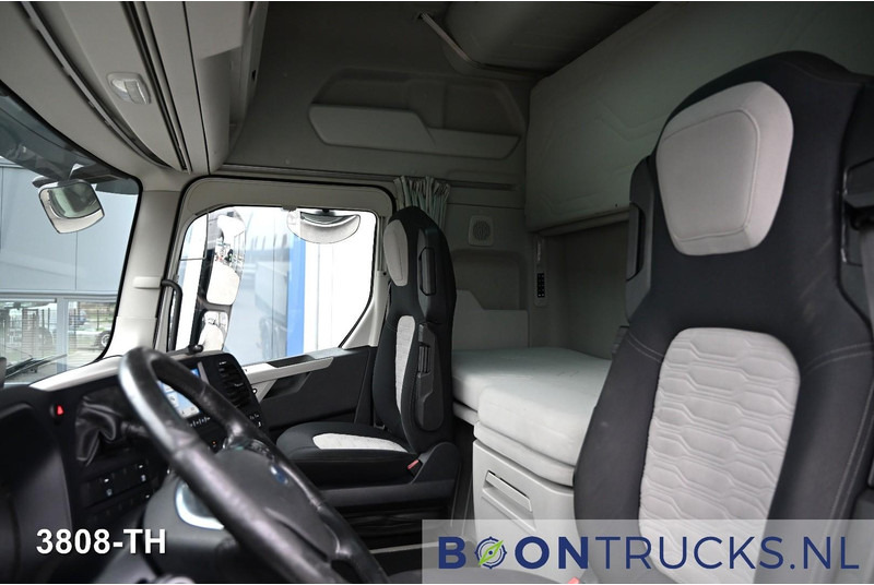 Ford F-MAX 500 4x2 | EURO6 * 2x FUEL TANK * ACC * 2x AVAILABLE - Tracteur routier: photos 2 Ford F-MAX 500 4x2 | EURO6 * 2x FUEL TANK * ACC * 2x AVAILABLE - Tracteur routier: photos 2