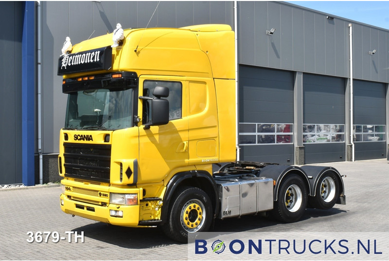 Scania 164 580 V8 6x2 | MANUAL * RETARDER * OPEN EXHAUST * BOOGIE 10 WHEELS - Tracteur routier: photos 1 Scania 164 580 V8 6x2 | MANUAL * RETARDER * OPEN EXHAUST * BOOGIE 10 WHEELS - Tracteur routier: photos 1