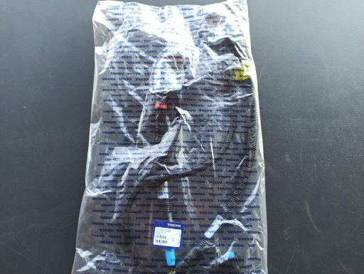 SCANIA ADBLUE HOSE - 21807225 - Système d'échappement pour Camion: photos 1 SCANIA ADBLUE HOSE - 21807225 - Système d'échappement pour Camion: photos 1