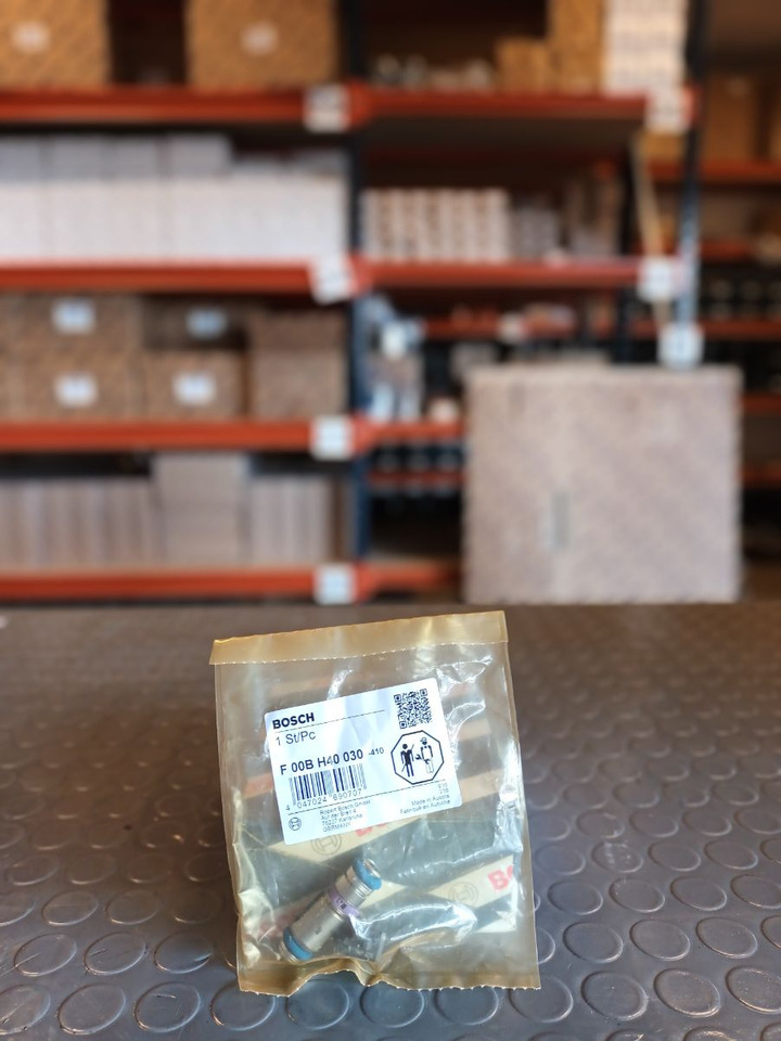 SCANIA ADBLUE INJECTOR - F 00B H40 030 - Système d'échappement pour Camion: photos 1 SCANIA ADBLUE INJECTOR - F 00B H40 030 - Système d'échappement pour Camion: photos 1